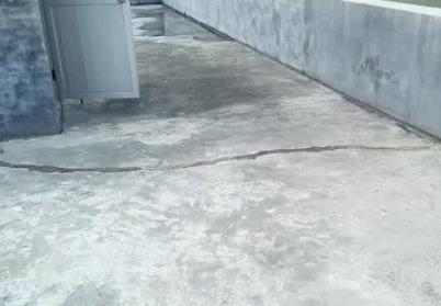 阿瓦提楼顶漏水维修公司分享下如何解决卫生间隐蔽部位漏水的问题?